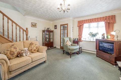 3 bedroom detached house for sale, Bluebell Road, Cradley Heath, B64 5NP