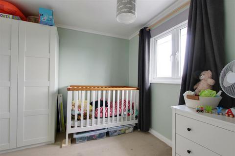 46 Buckingham Road, Tring, HP23 4HF