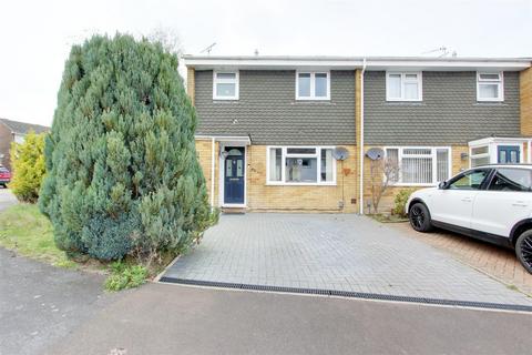 46 Buckingham Road, Tring, HP23 4HF