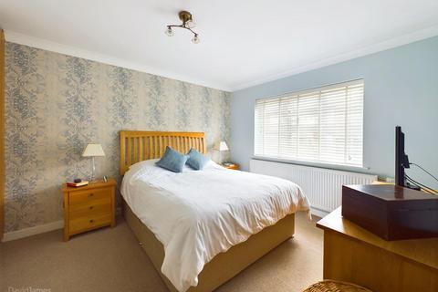 2 bedroom detached bungalow for sale, Acton Road, Nottingham NG5