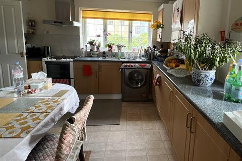 4 bedroom end of terrace house for sale, Penlee Manor Drive, Penzance TR18