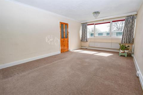 2 bedroom flat for sale, Cotlandswick, London Colney, St. Albans