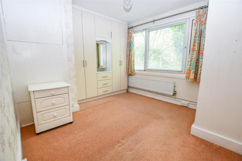 Bedroom 1.jpg
