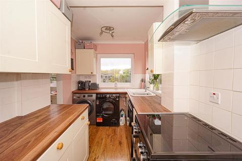 3 bedroom semi-detached house for sale, Parker Road, Hastings