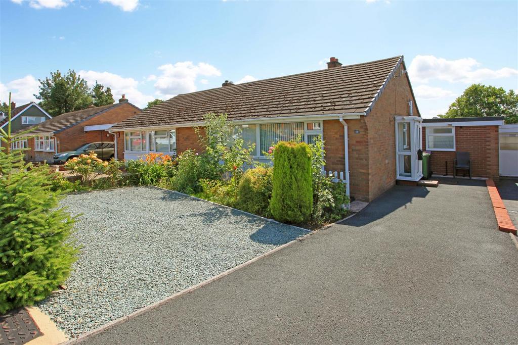 Willows Road, Oakengates, Telford 3 bed semidetached bungalow for sale