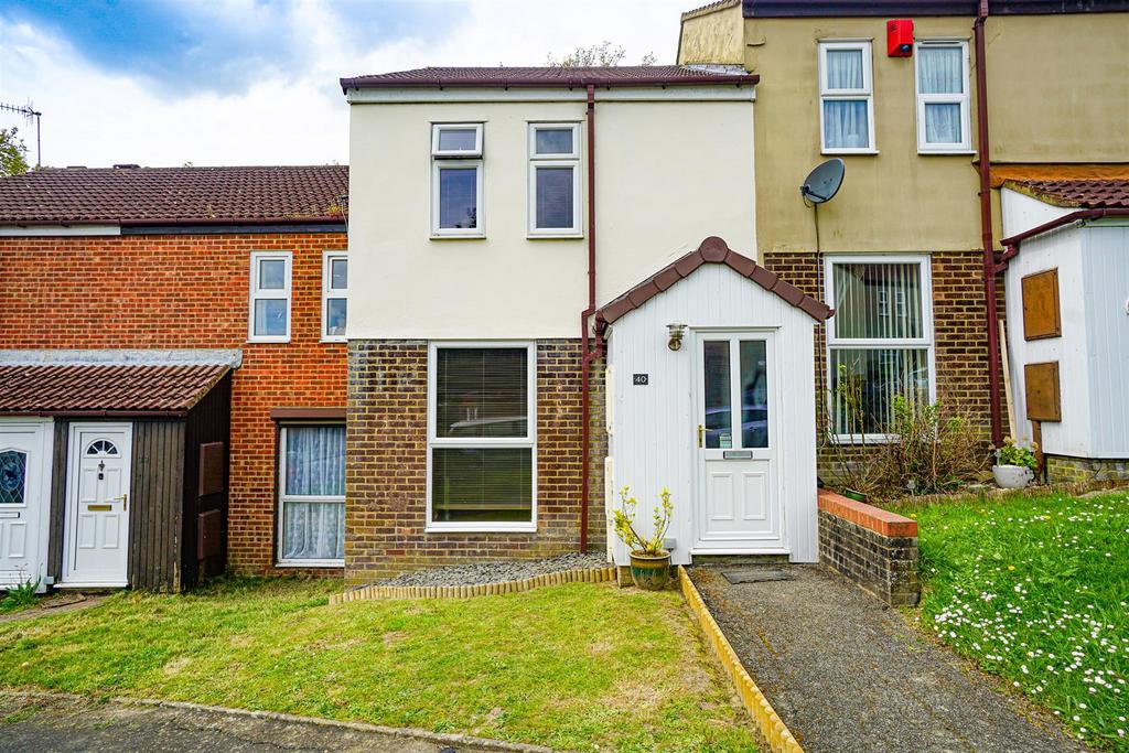Inglewood Gardens, St. LeonardsOnSea 2 bed terraced house for sale