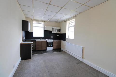 Property to rent, 40 Park Road, Blackpool