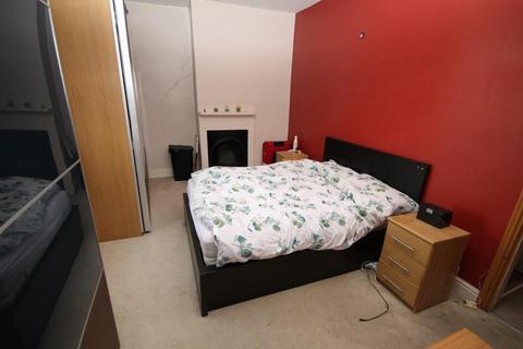 6 Starting Post, Idle Moor, Bradford, BD10 8TY
