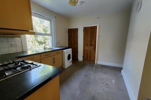 2 bedroom flat for sale, Inglemere Road, CR4