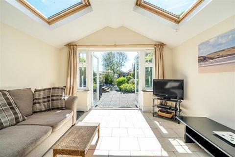 3 Glynn Road, Padstow, PL28 8EF