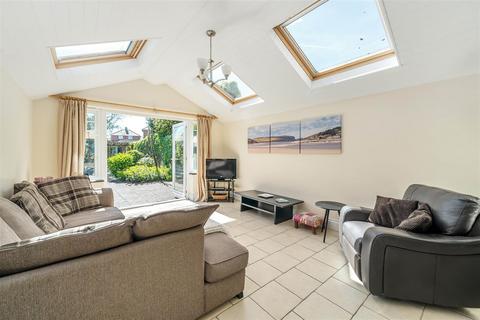 3 Glynn Road, Padstow, PL28 8EF