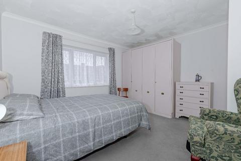 5 Blacksmiths Crescent, Sompting, Lancing, BN15 0BX