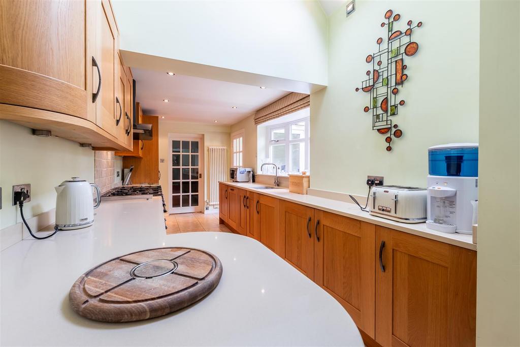 KITCHEN DINER-1.jpg
