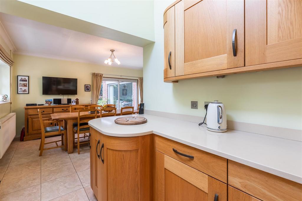 KITCHEN DINER-3.jpg