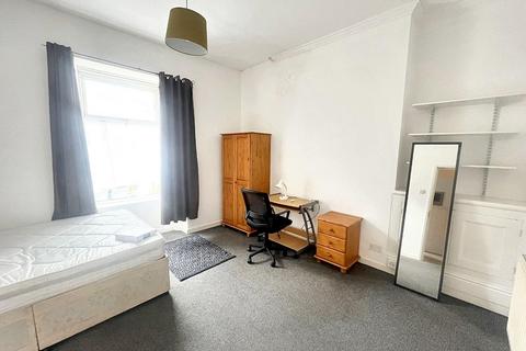 Clifton Place, Plymouth PL4