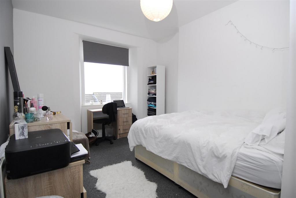 73 Clifton Place011.JPG