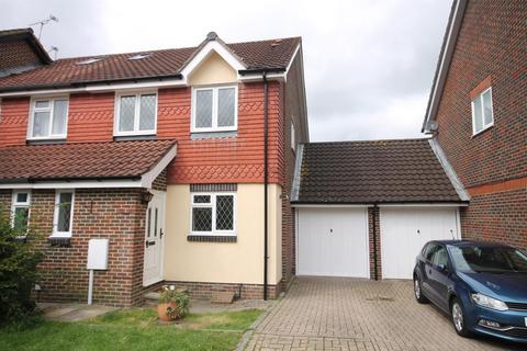 3 bedroom house to rent, Shottermill, Horsham