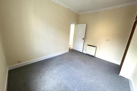 1 bedroom house to rent, Grand Parade, Brighton