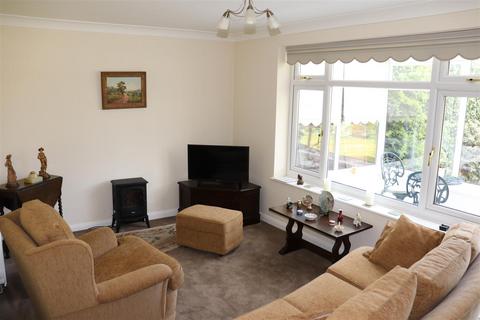 18 Fallowfield Road, Walsall, WS5 3DL