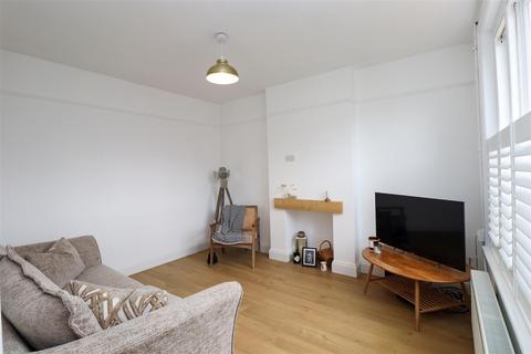 13 Castle Street, Fleet, GU52 7ST