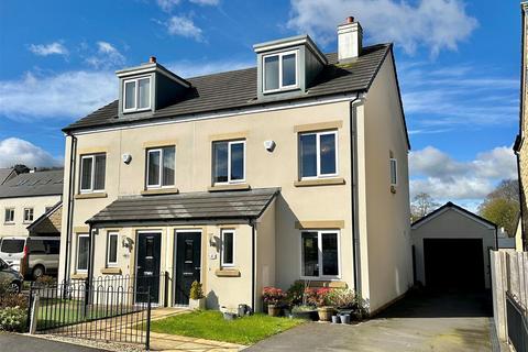 4 Blackbrook Drive, Chinley, High Peak, SK23 6BF