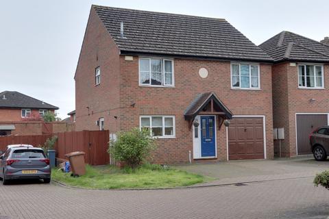 4 bedroom detached house for sale, Hilton Close, Stevenage SG1