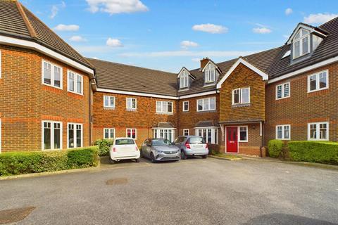 2 bedroom flat for sale, Rosemead Gardens, Southgate RH10