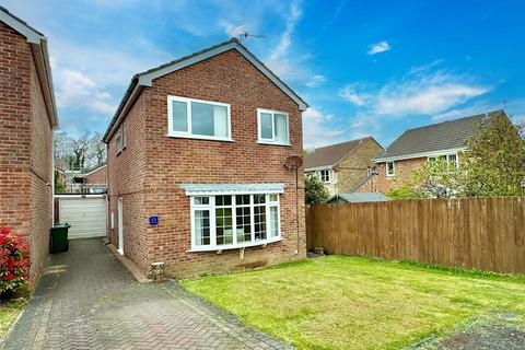 15 Basinghall Close, Plymouth, PL9 9QN