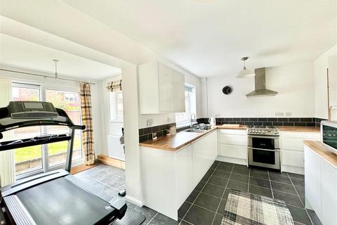 15 Basinghall Close, Plymouth, PL9 9QN