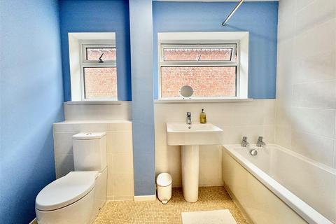 15 Basinghall Close, Plymouth, PL9 9QN