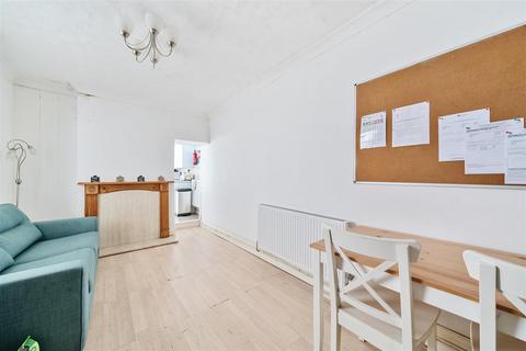 4 bedroom house share for sale, Watkin Street, Mount Pleasant, Swansea