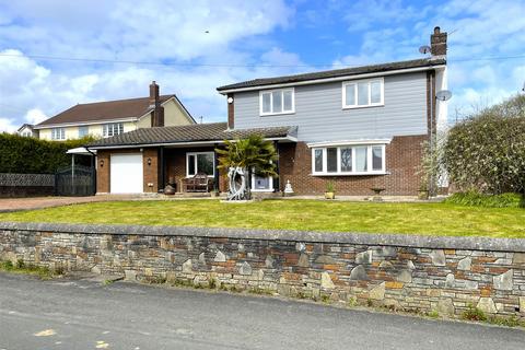 4 bedroom detached house for sale, Pen-Y-Mynydd, Llanelli