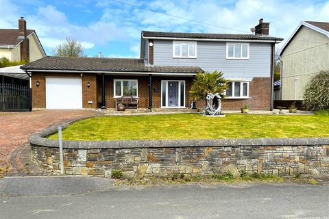 4 bedroom detached house for sale, Pen-Y-Mynydd, Llanelli