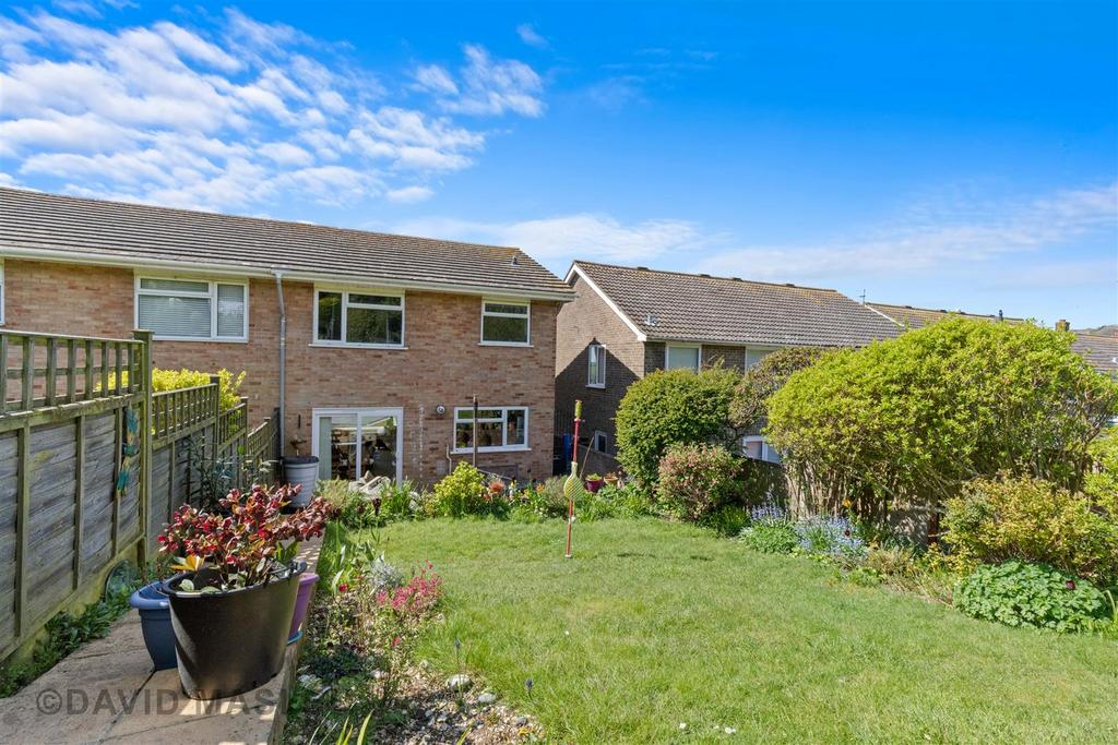 Rear Garden (10).jpg