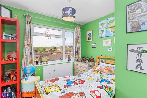 63 Batemans Road, Brighton, BN2 6RD