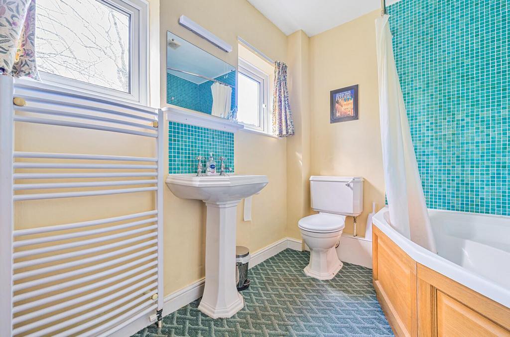 Family bathroom