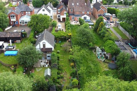 3 bedroom detached house for sale, Bristol Road, Chippenham