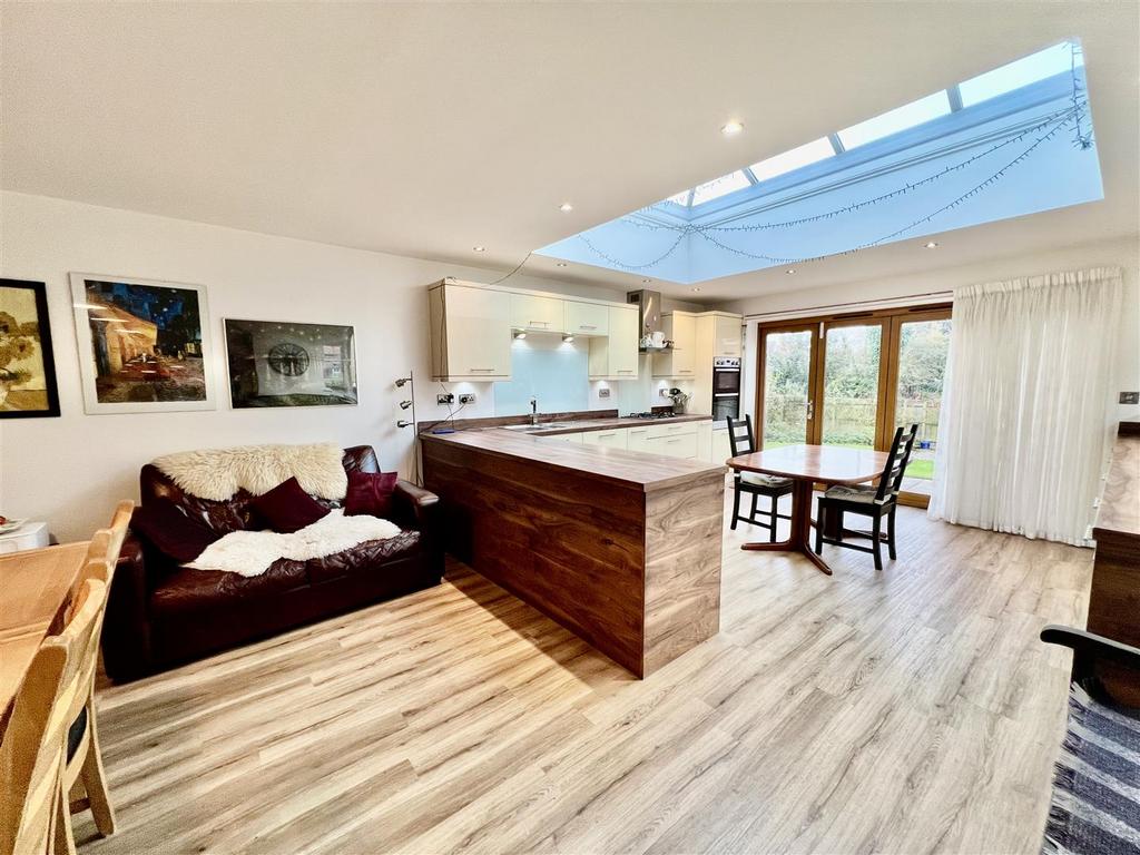 Kitchen/diner/orangery