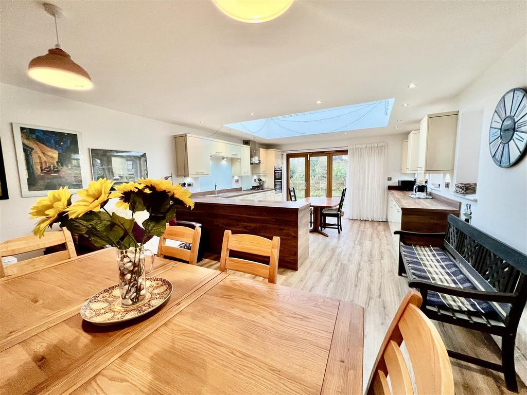 Kitchen/diner/orangery