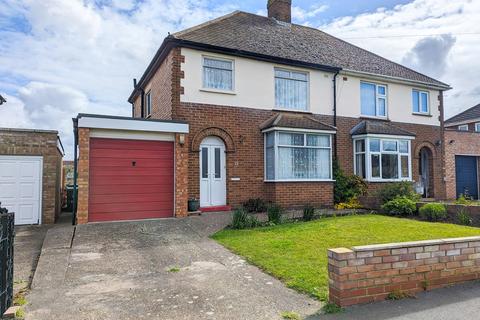 3 bedroom semi-detached house for sale, Stratton Way, Biggleswade, SG18