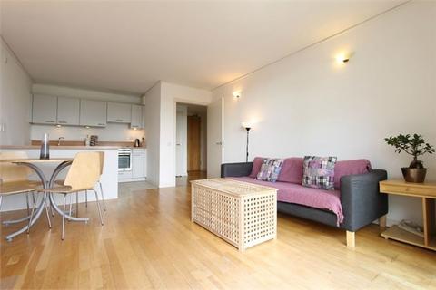 1 bedroom apartment for sale, Maurer Court, Mudlarks Boulevard, London, SE10