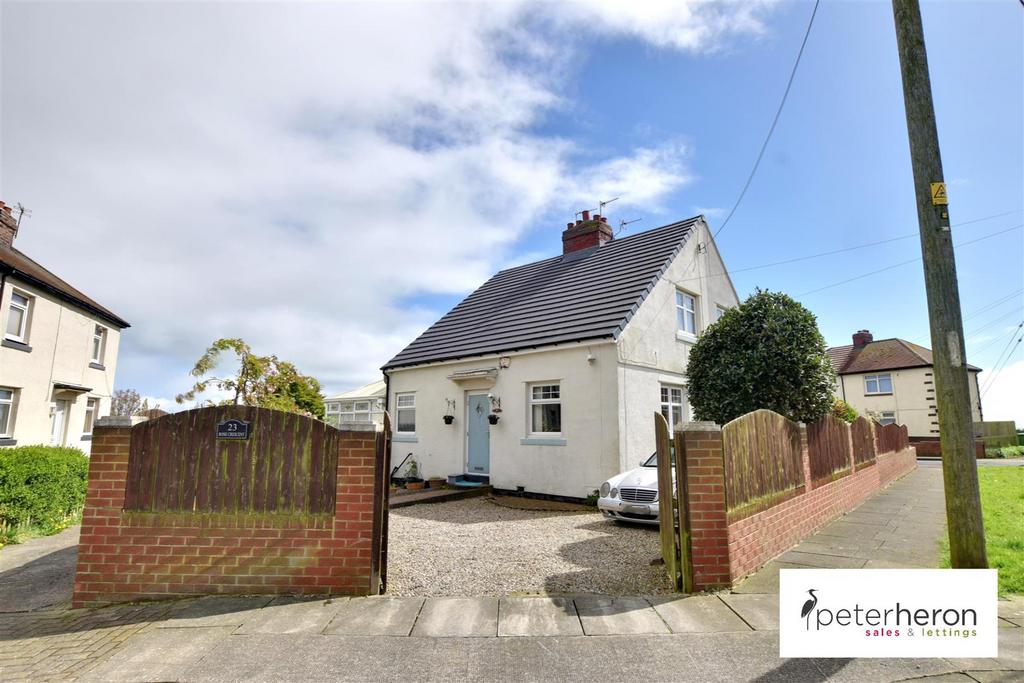 Rose Crescent, Whitburn, Sunderland 2 bed semidetached house for sale