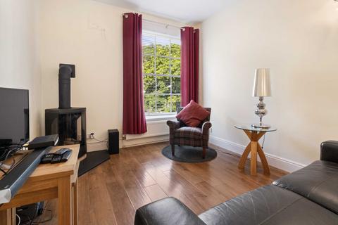 2 bedroom apartment to rent, Abbey Road, Malvern