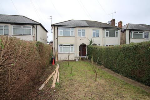 2 bedroom maisonette for sale, London Road, Ashford TW15