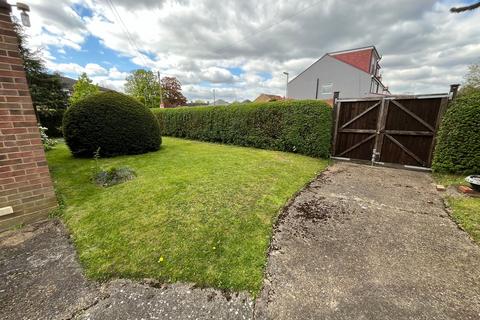 43 Station Crescent, Ashford, TW15 3HX