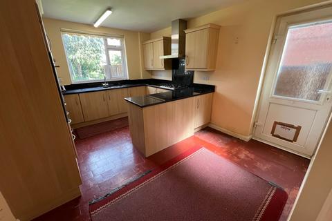 43 Station Crescent, Ashford, TW15 3HX