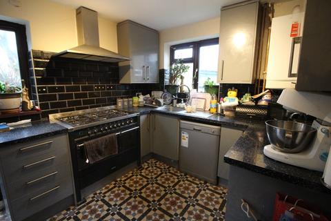 10 Fairways, Ashford, TW15 2AA
