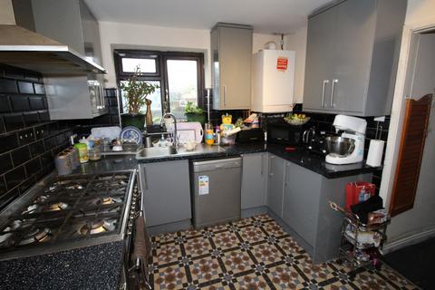 10 Fairways, Ashford, TW15 2AA