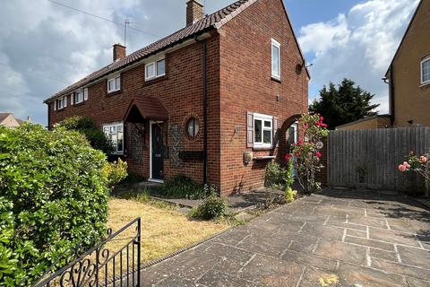 10 Frobisher Crescent, Staines-upon-thames, TW19 7DX