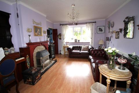 10 Frobisher Crescent, Staines-upon-thames, TW19 7DX